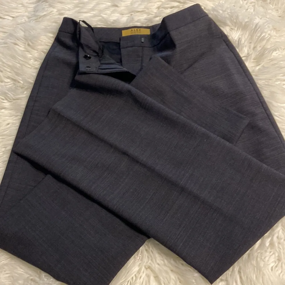 Alex Marie Pants size 4P inseam 28” excellent condition - Image 11