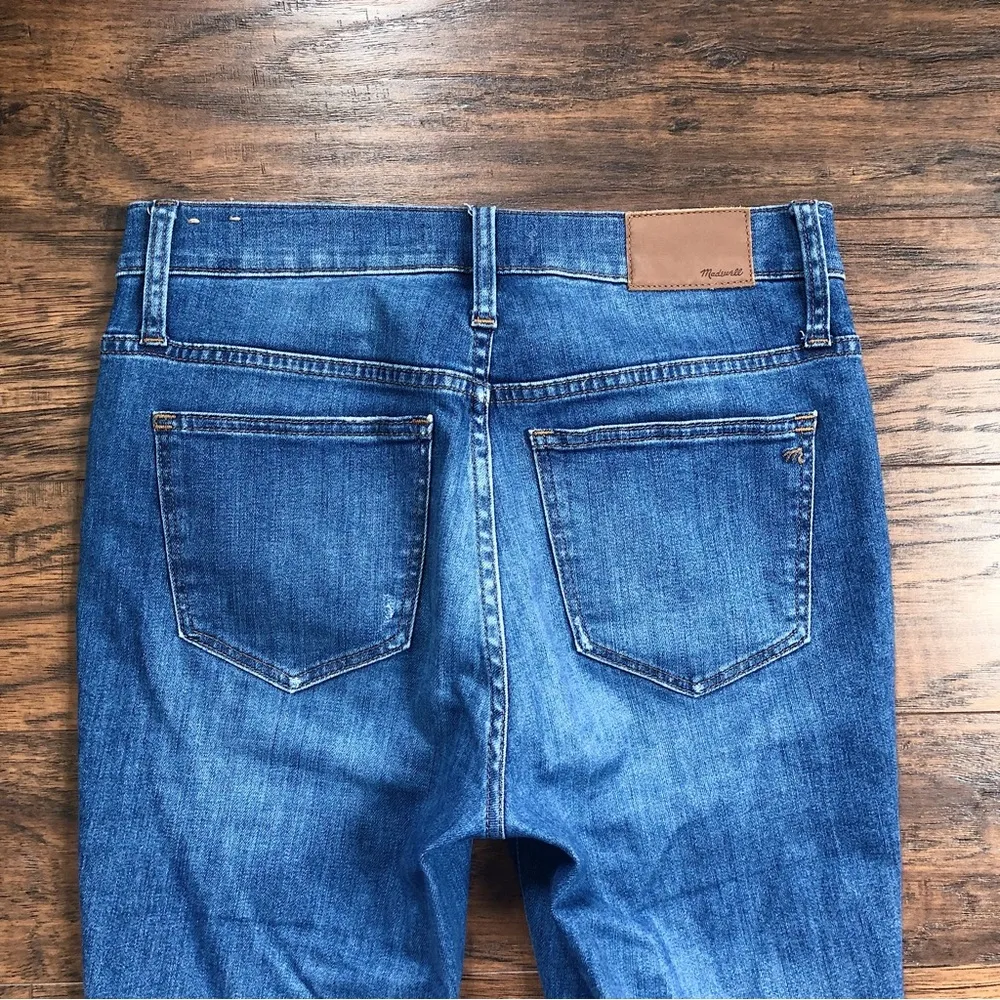 Madewell • 9" Mid-Rise Skinny Crop Jeans Delmar Wash: Eco Edition distressed - Image 12