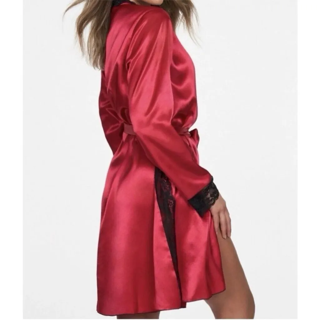 Frederick's‎ of Hollywood NWT Aspen Mae Robe Women's 1X Red Satin Lace Trim - Image 2