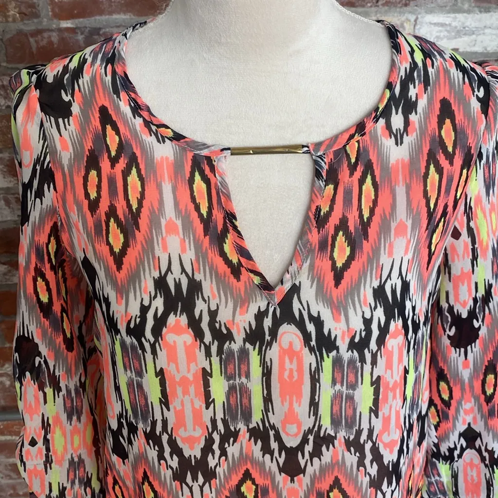 Truth NYC  Neon Multi Colored three Quarter Sleeve Thin Blouse Size S - Image 2