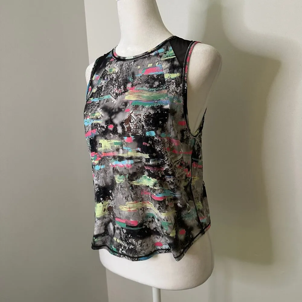 Lululemon  Sculpt cropped gray & multicolor pattern tank top - Image 3
