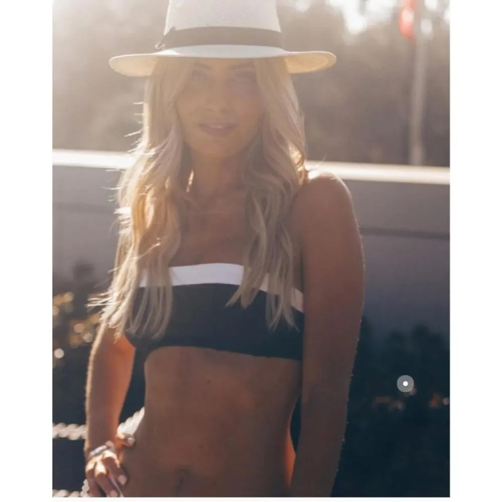 GIGI C Eddie Bikini Top in Black & White Colorblock XSmall Womens Swimsuit Size XS - Image 16