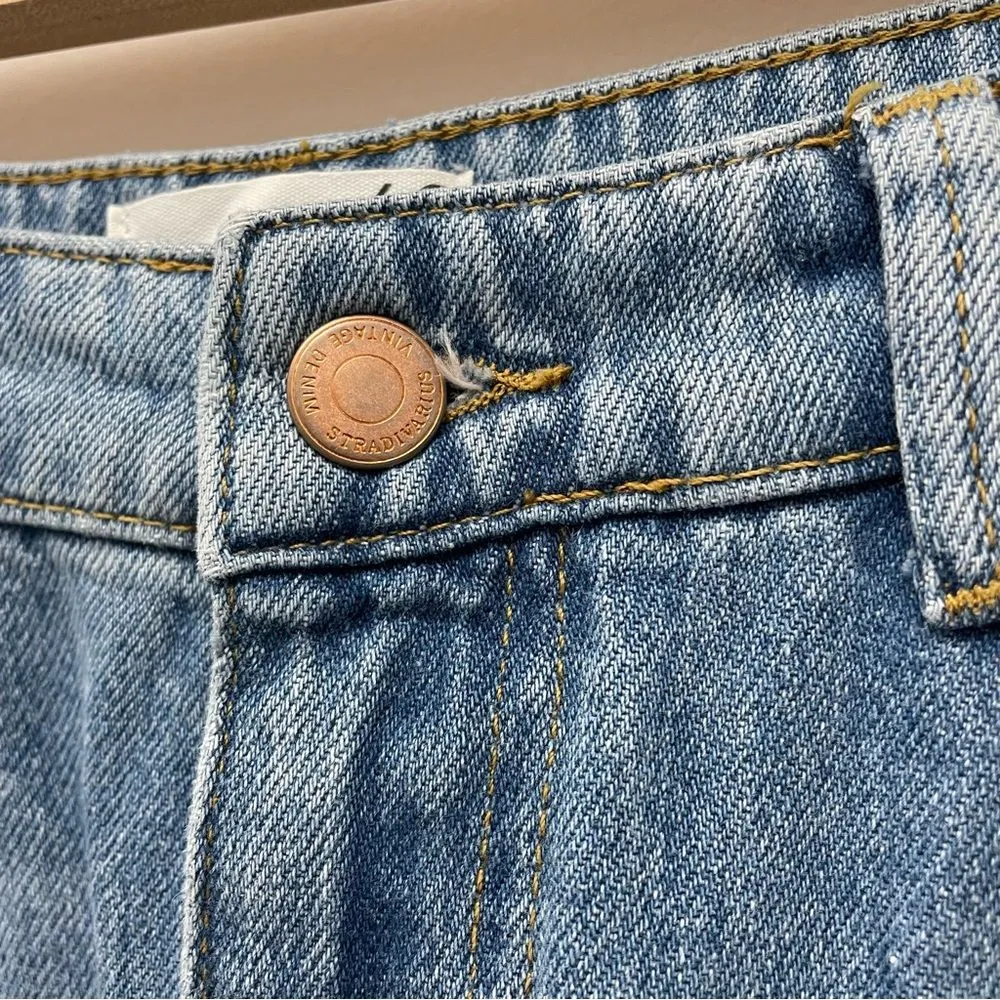 Stradivarius Super Wide Leg High Rise Slouchy Jeans Medium Wash Raw Hem Size 14 - Image 9