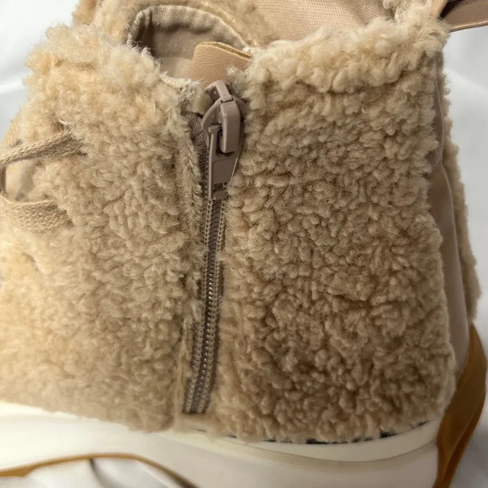 Steve Madden Faux Shearling PlShaft Platform High-Top Sneakers in Natural Size 9 - Image 7