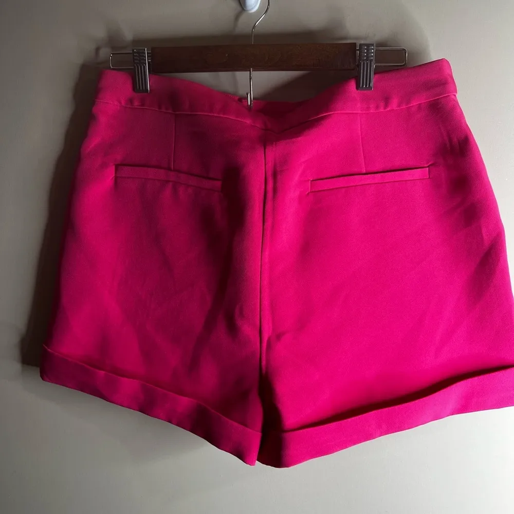 VICI -  x Gina shorts - Image 6