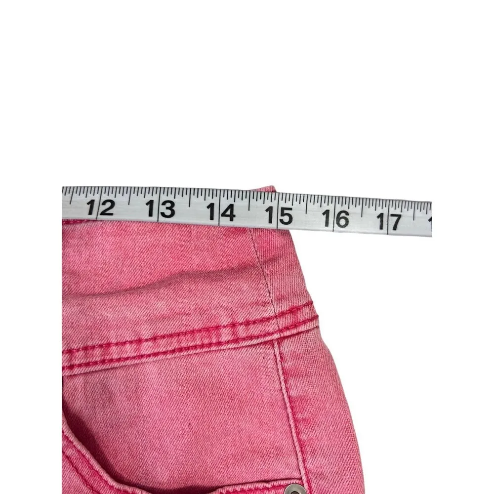 No Boundaries Women's Pink Shorts - Image 5