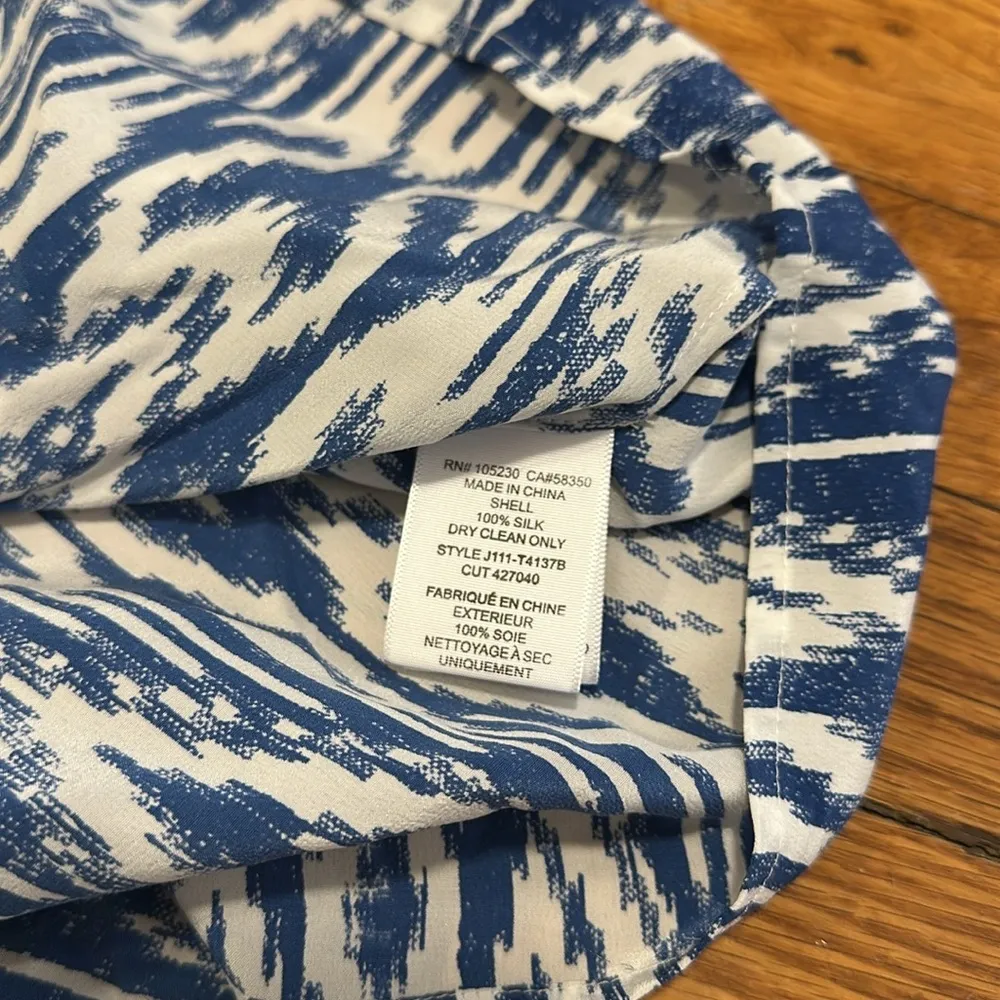 NWT Joie 100% silk amesti b off the shoulder blue white ikat print top blouse - Image 4