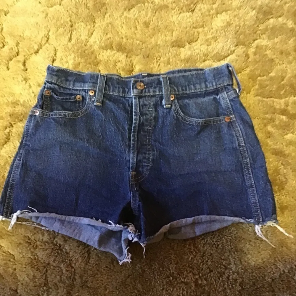 3 for 20 $ bundle Gap high rise cheeky jean shorts - Image 6