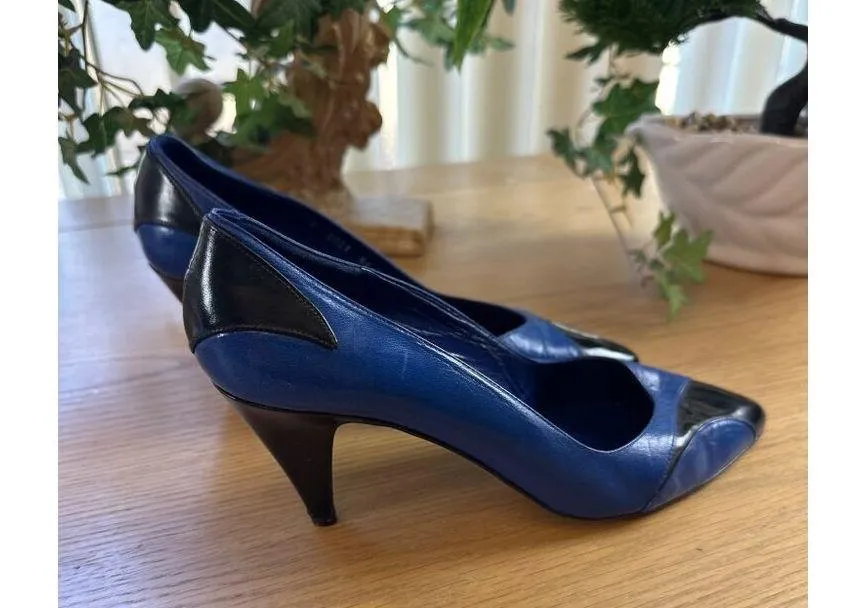 Martinez Valero Size 6.5 Leather Dress Two Tone Heel Pointed Toe Elegant Design Blue - Image 2