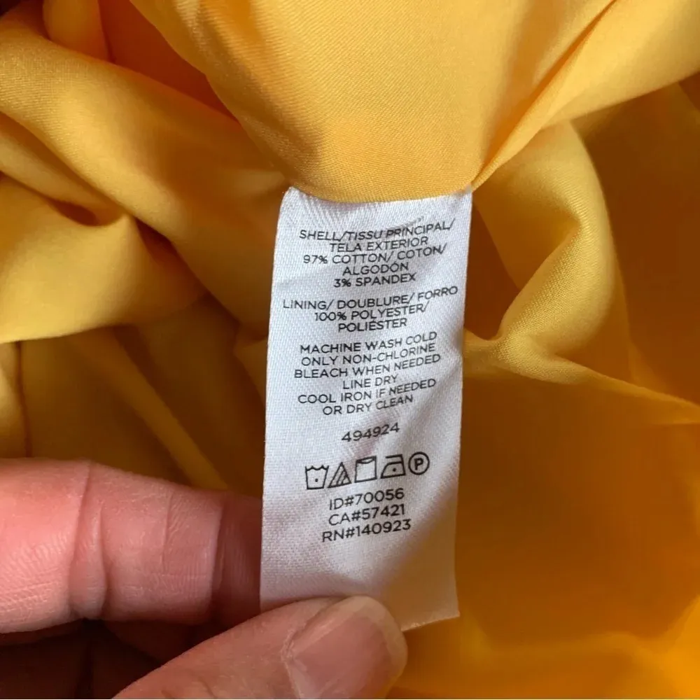 The Loft women's size 8 Yellow A-line skirt with buttons Waist 15", hips 20" - Image 3