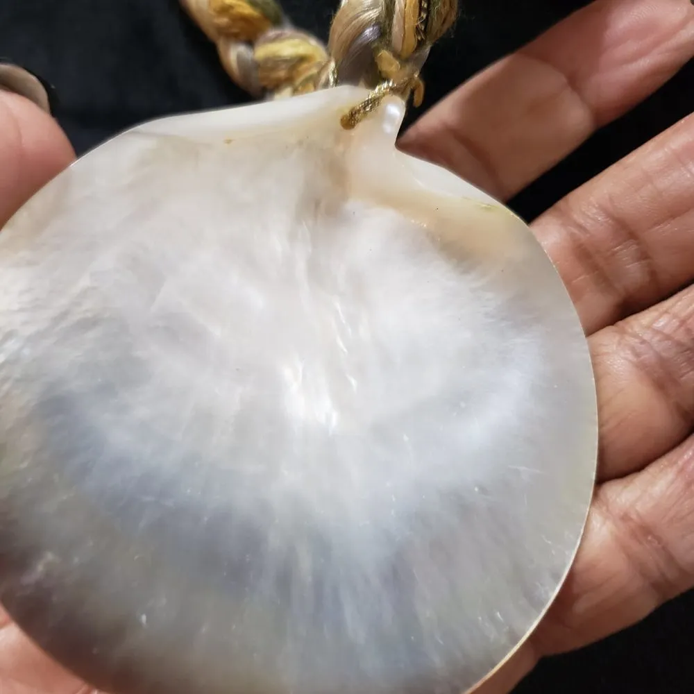 Womens Mother of Pearl Shell Circle Charm Pendant Necklace Gold - Image 8