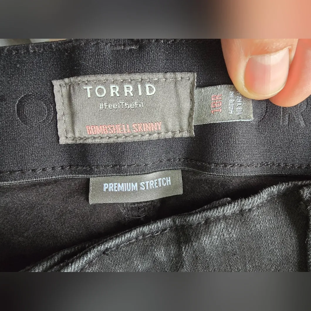 Torrid #FeelTheFit Bombshell Skinny Plus Size 18R‎ Premium Stretch Women's Jeans - Image 6