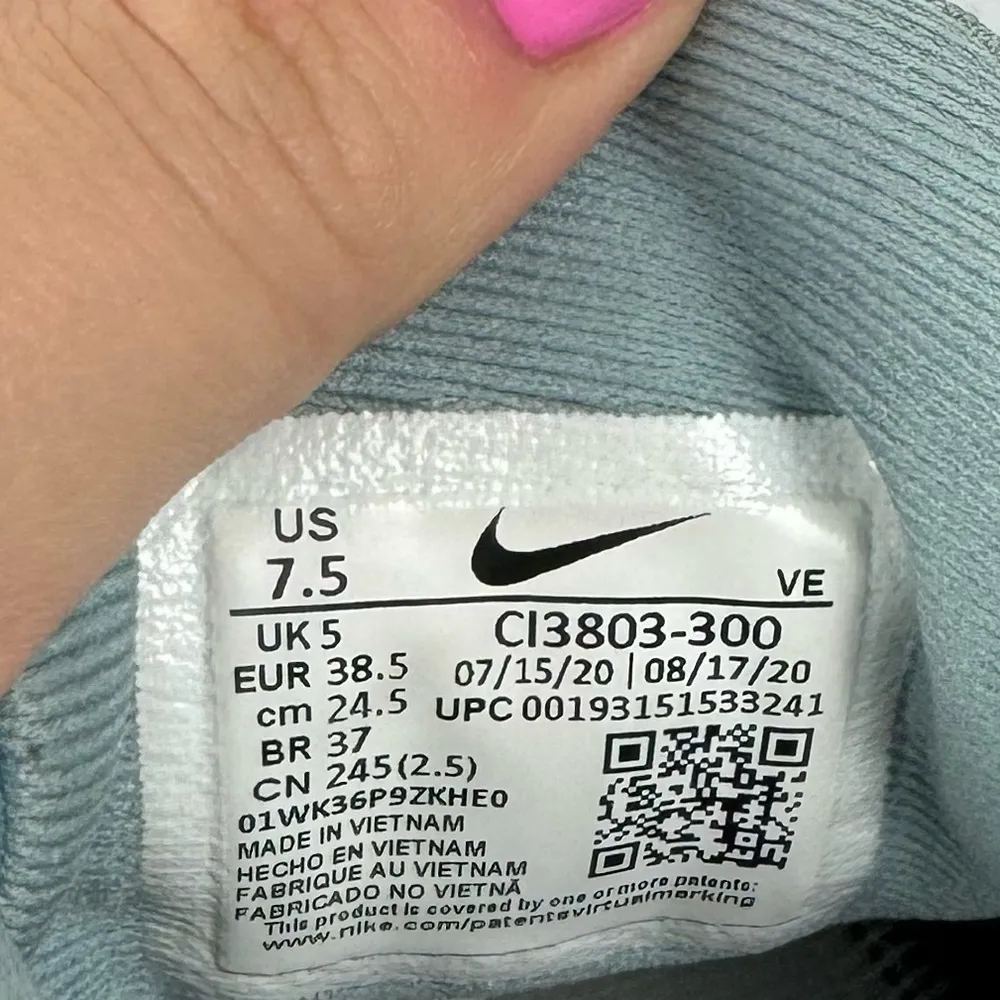 Nike Quest 2 Athletic Running Shoes Sz 7.5 Blue Green - Image 8