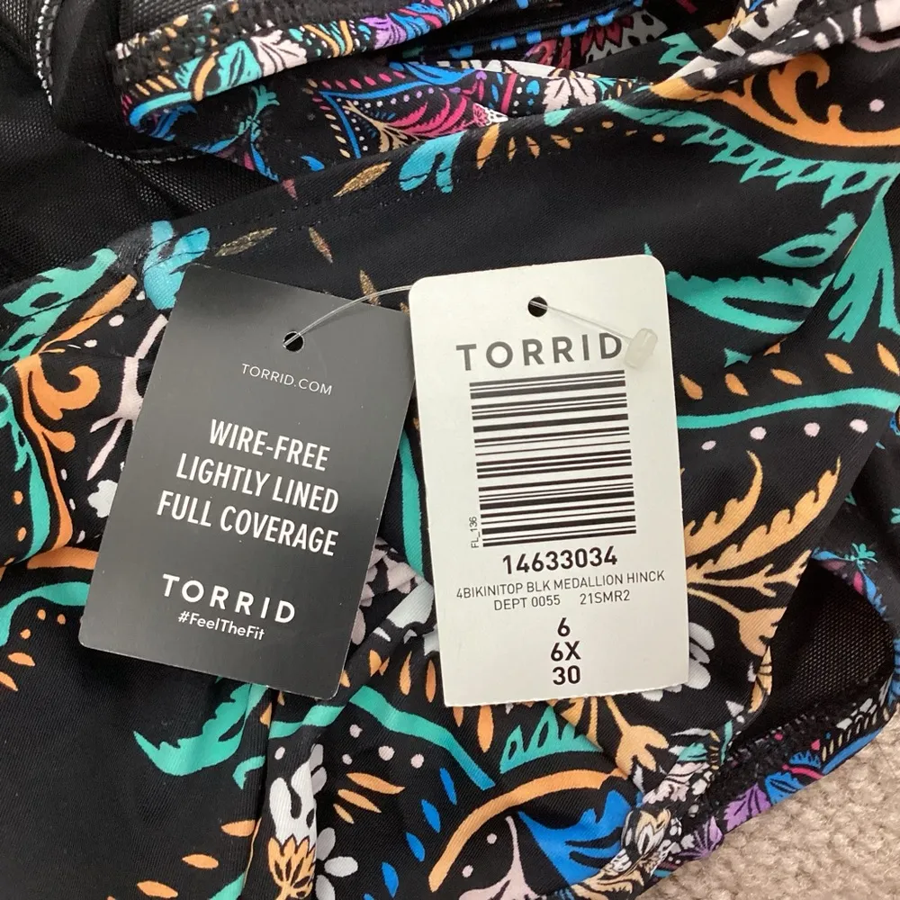 Torrid Medallion High Neck Bikini Top Size 6X NWT - Image 10