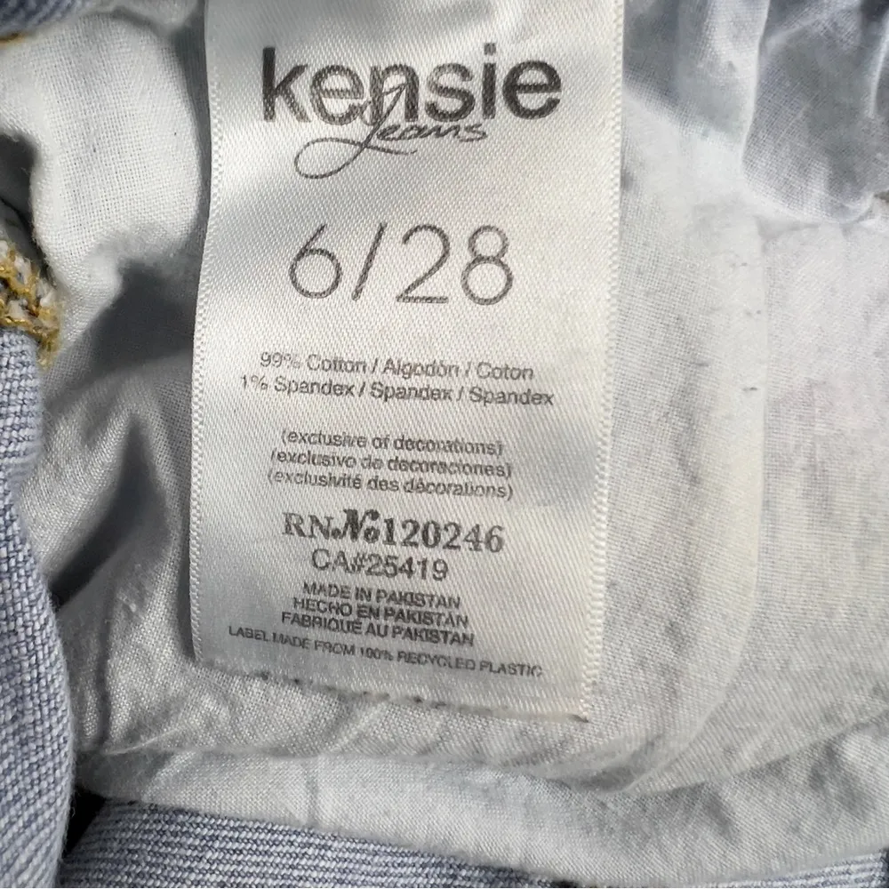 Kensie Kenzie Jeans Vintage Luxe The Short Size 6/18 Raw Hem Distressed Shorts … - Image 5