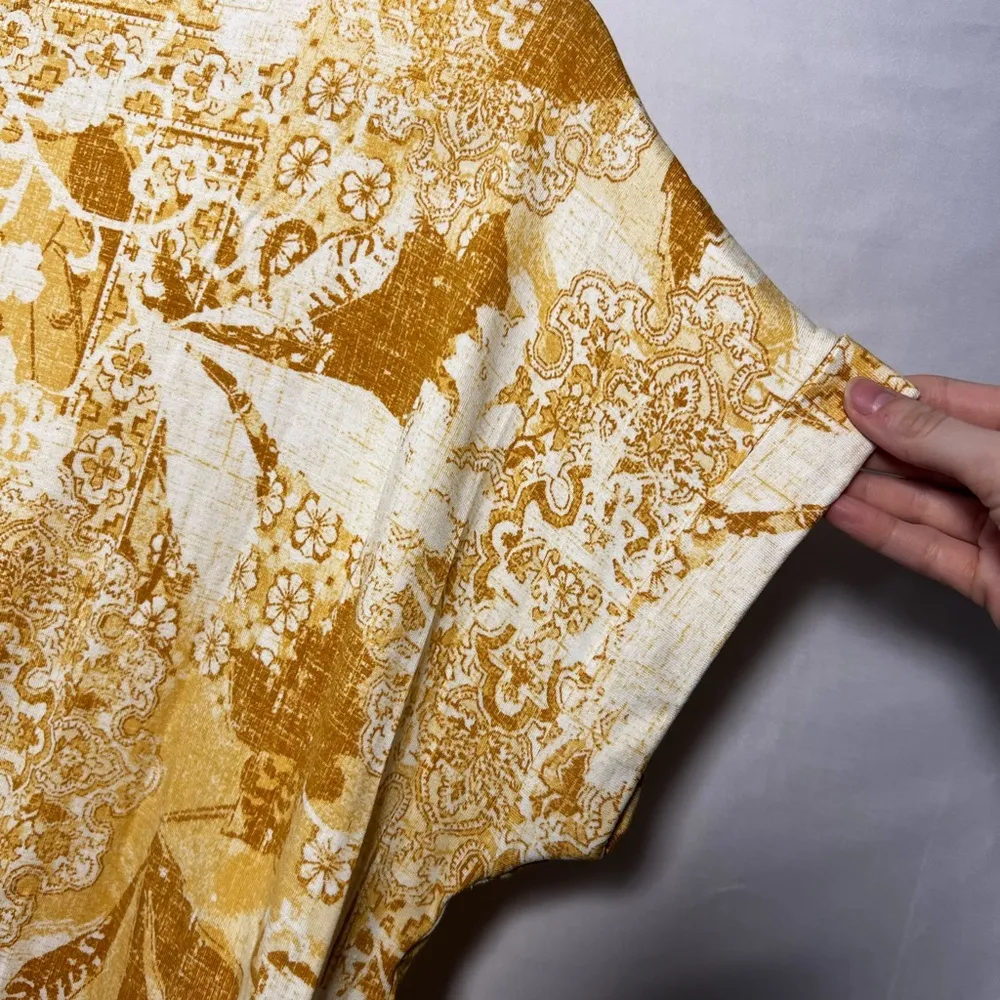 Wonderly Yellow Pattern Short Sleeve Women’s Blouse - Image 4