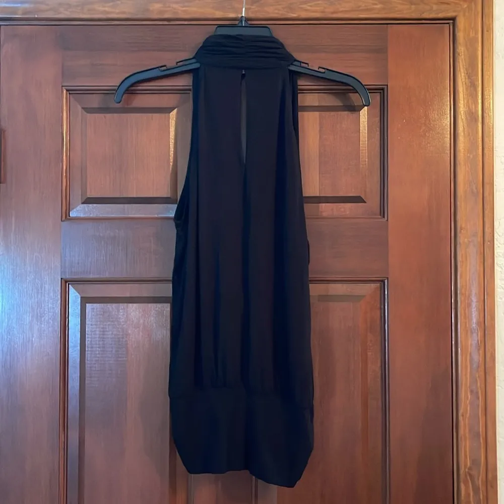 Amour Vert plunging v neck wrap blouse medium - Image 5