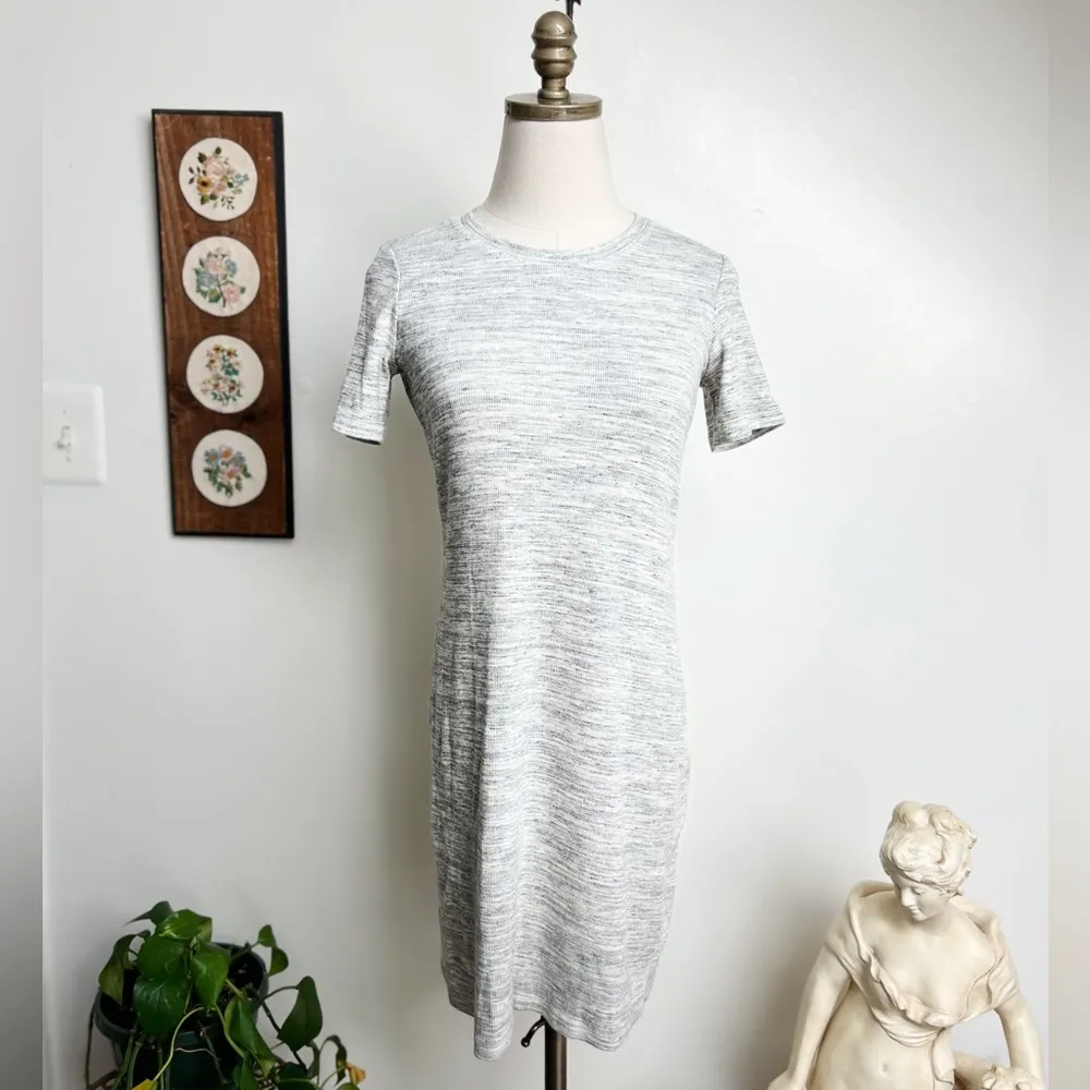 Cherry B3 Stirling Rib-Knit Mini Shirt Dress in
Gray Small - Image 3