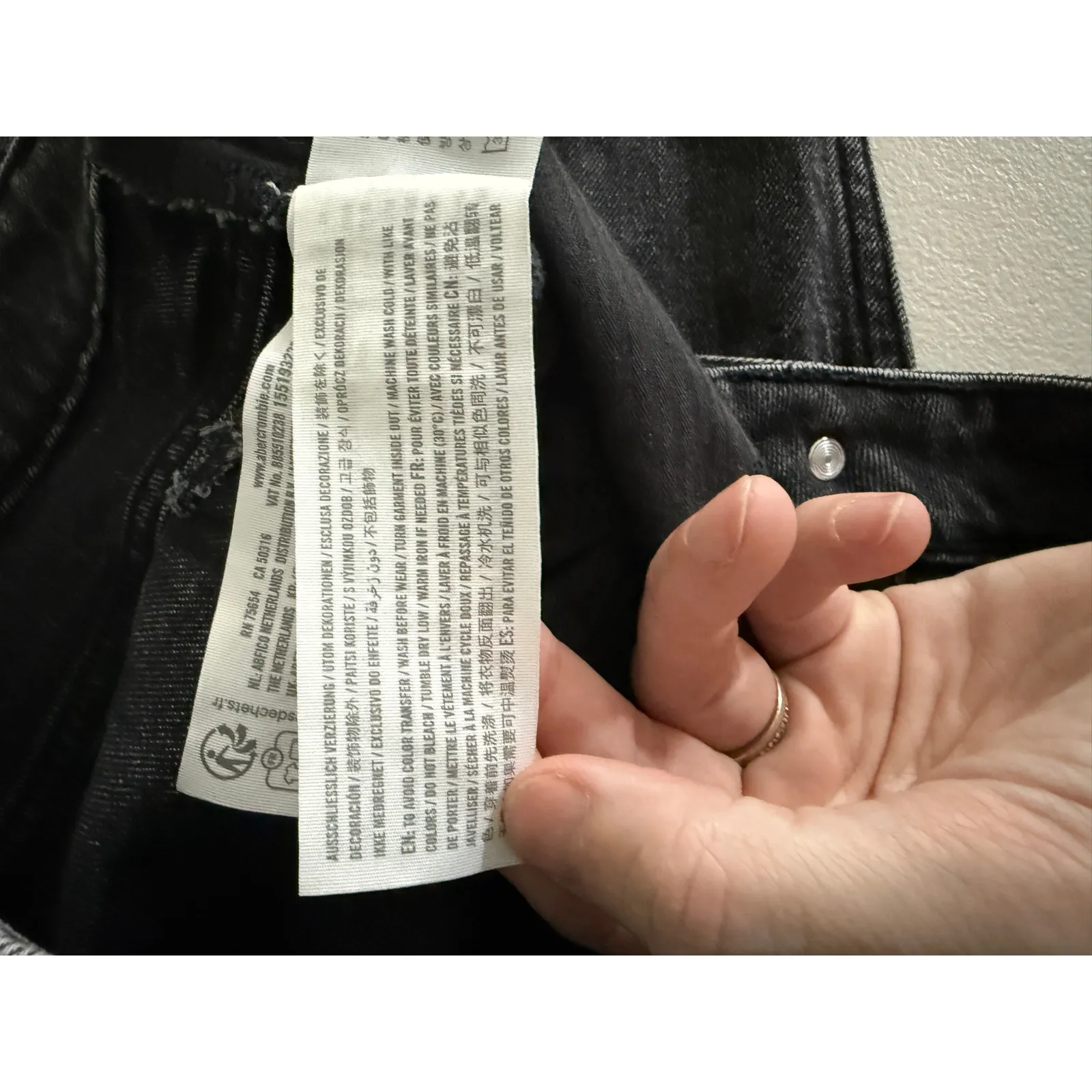 Abercrombie & Fitch Women's The Mom High Rise Black Jeans 29/8 Curve Love - Image 6