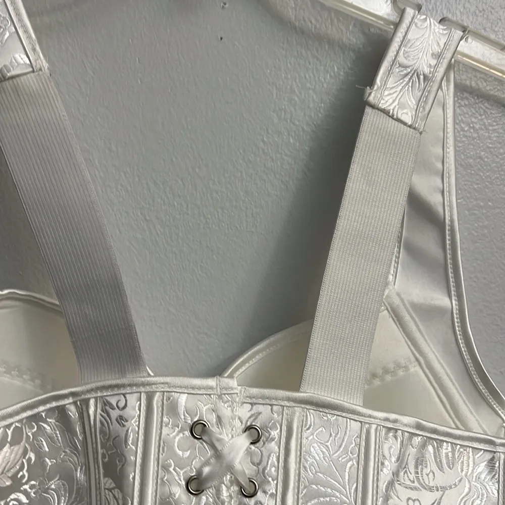 White Bridal Bustier Large NWOT - Image 10