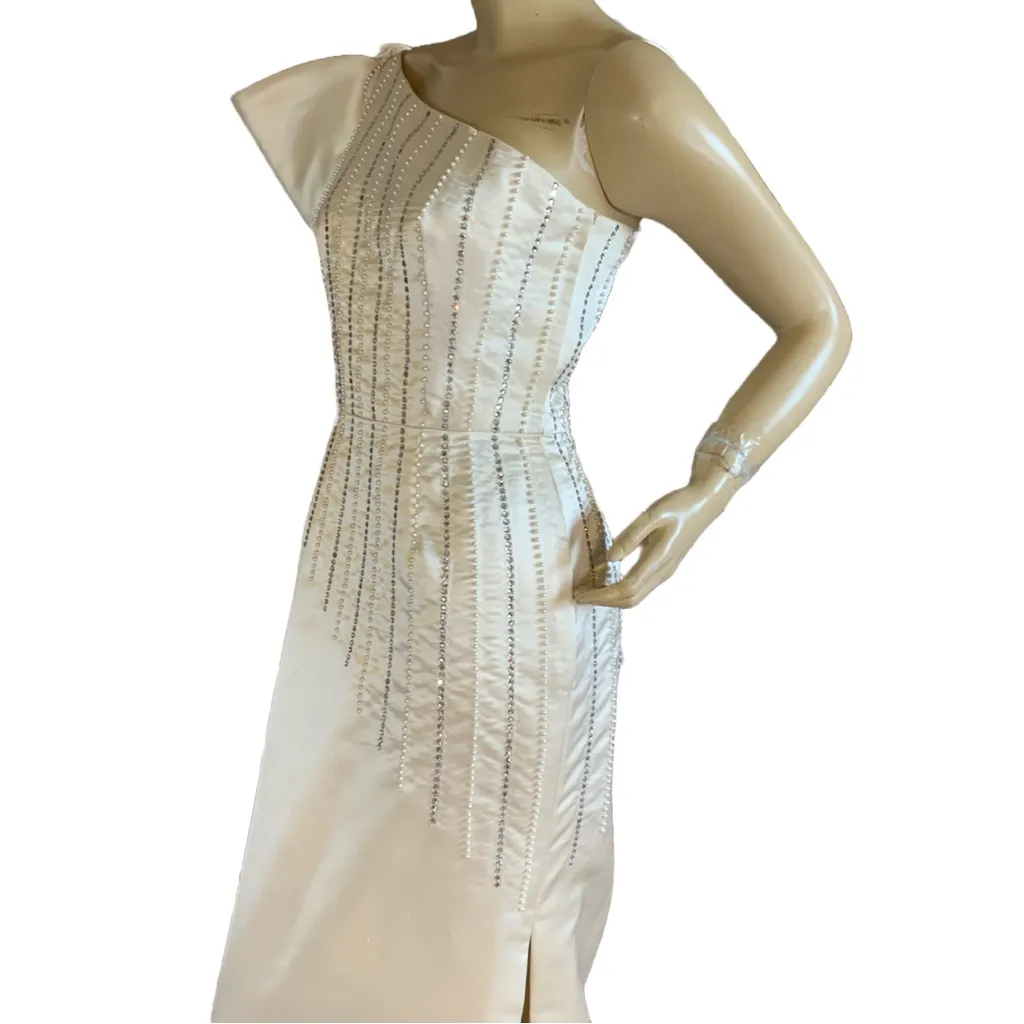 VINTAGE 1980'S HAND CRAFTED CREAM RHINESTONE SATIN SINGLE SHOULDER DRESS (S) White - Image 9
