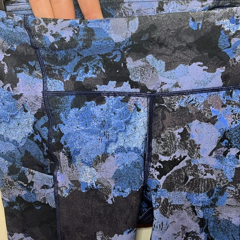 Lululemon Women’s Speed Up Tight Full On Lux Stream Screen Camo Multi Size 2 - Image 8