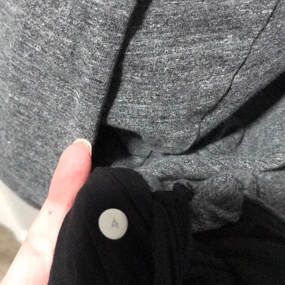 Lululemon That's A Wrap Heathered Snow Slub Coal - Image 9