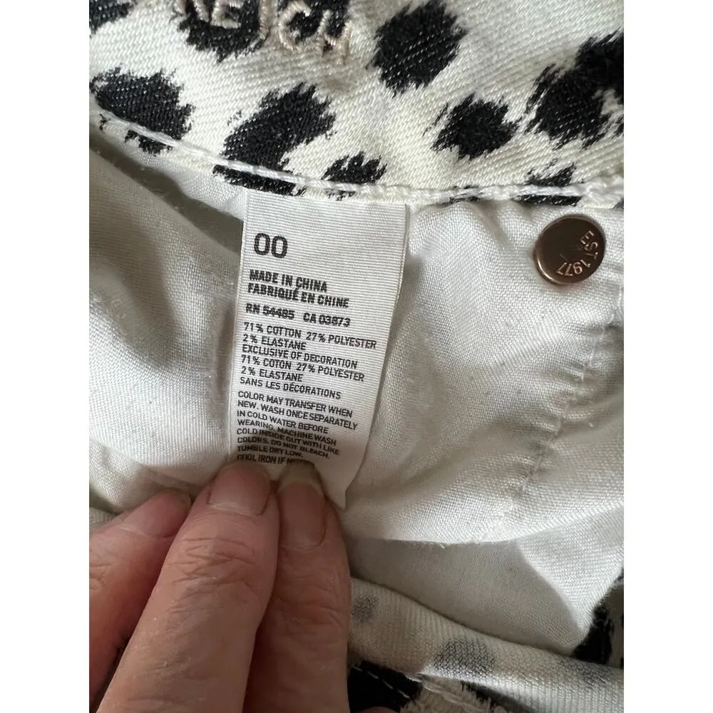 American Eagle womens size 24 shorts white/black cheetah print low-rise raw hem - Image 6