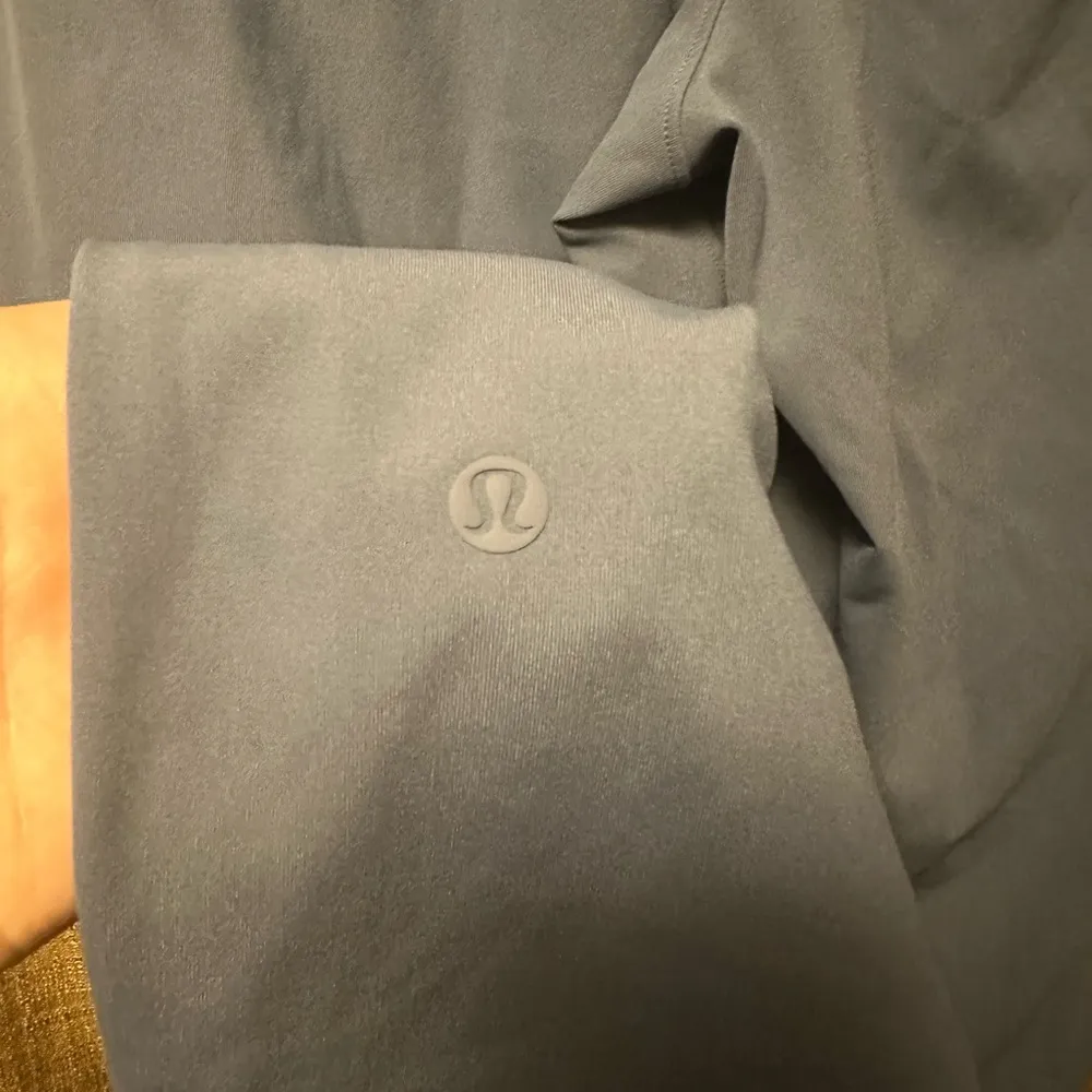 Lululemon Womens On The Fly Pants Size 4 Code Blue Ankle Tapered Pull On Logo - Image 5