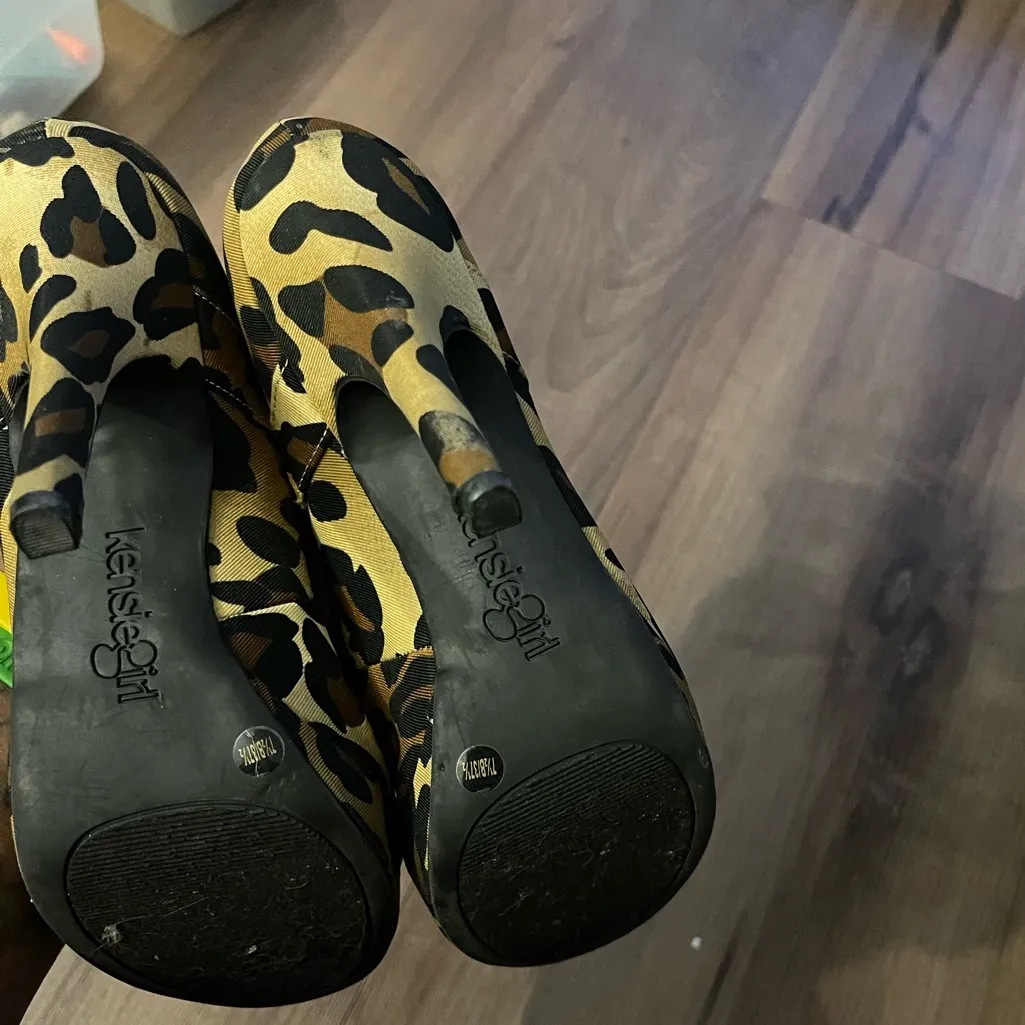 Kensie Girl Leopard Print Heels Size 7.5 - Image 3