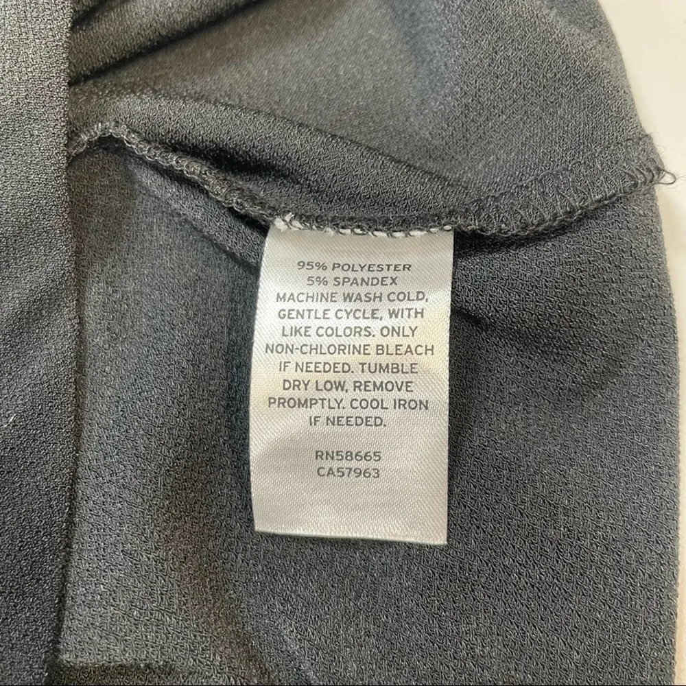 Nordstrom v neck sleeveless asymmetric black midi dress Small - Image 5