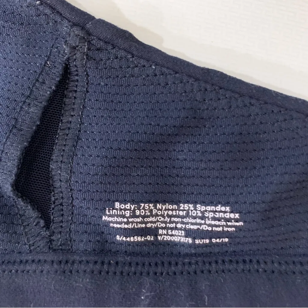 Athleta Harmony Triangle Sports Bra - Size Medium - Image 5