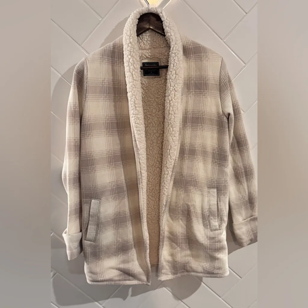 Abercrombie & Fitch Cream Plaid Jacket - Image 3