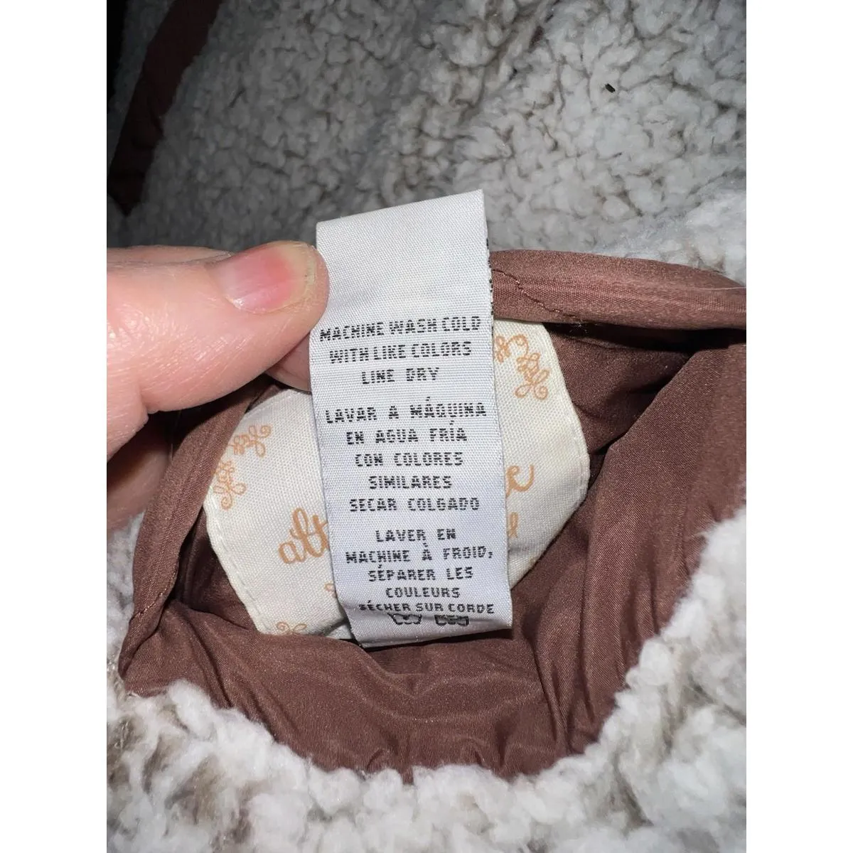 Altar'd State Terra Cotta Reversible Quilted Puffer Sherpa Vest Women's M Orange Size M - Image 9