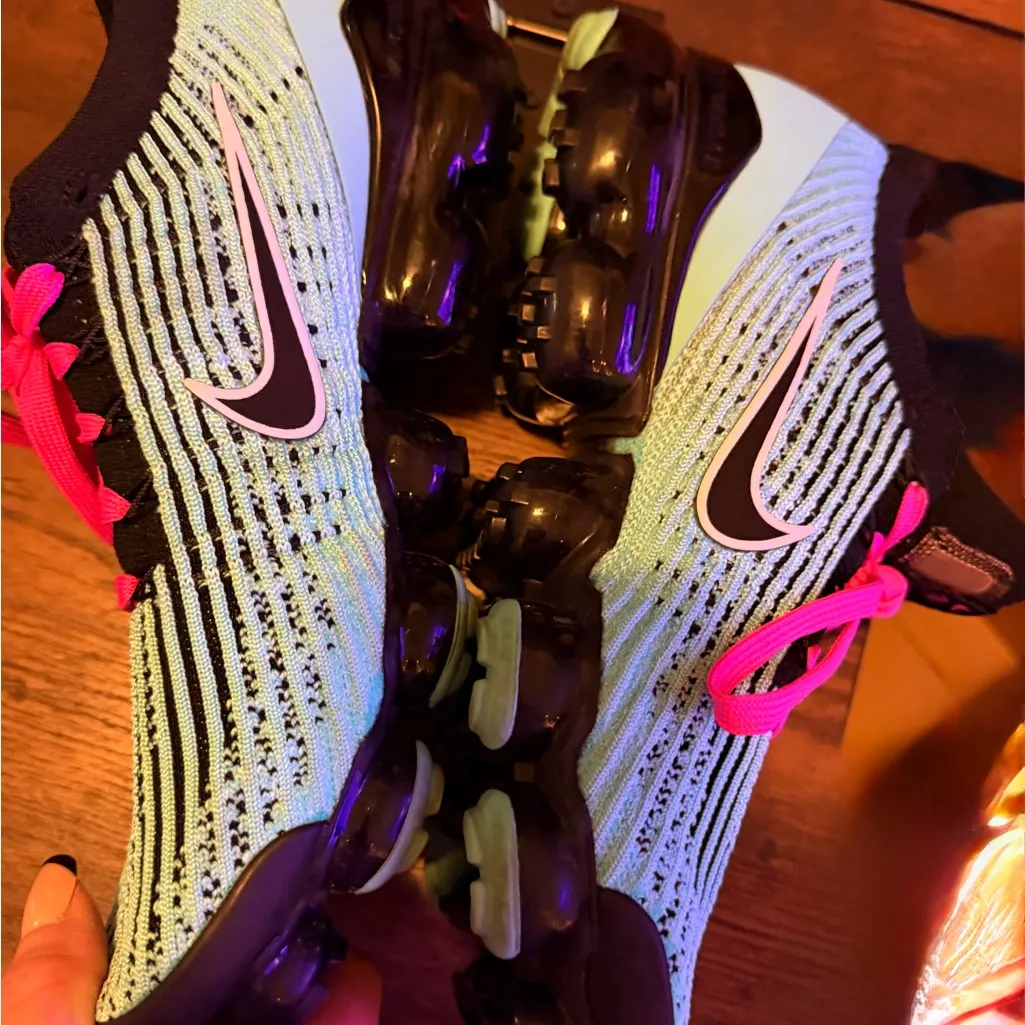 Like new rare Nike Air Vapormax - Image 6