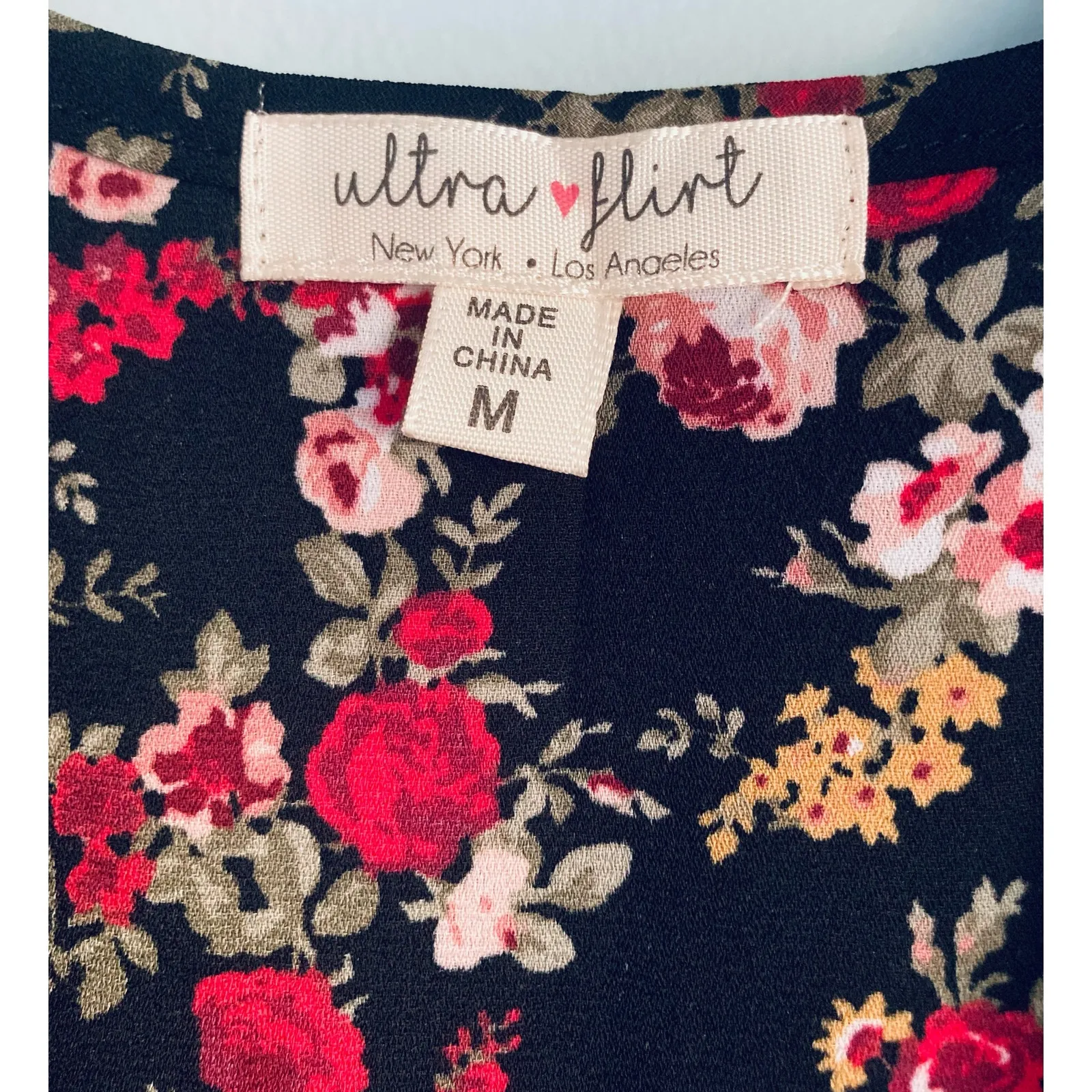 Ultra Flirt Top Junior's Medium - Image 3