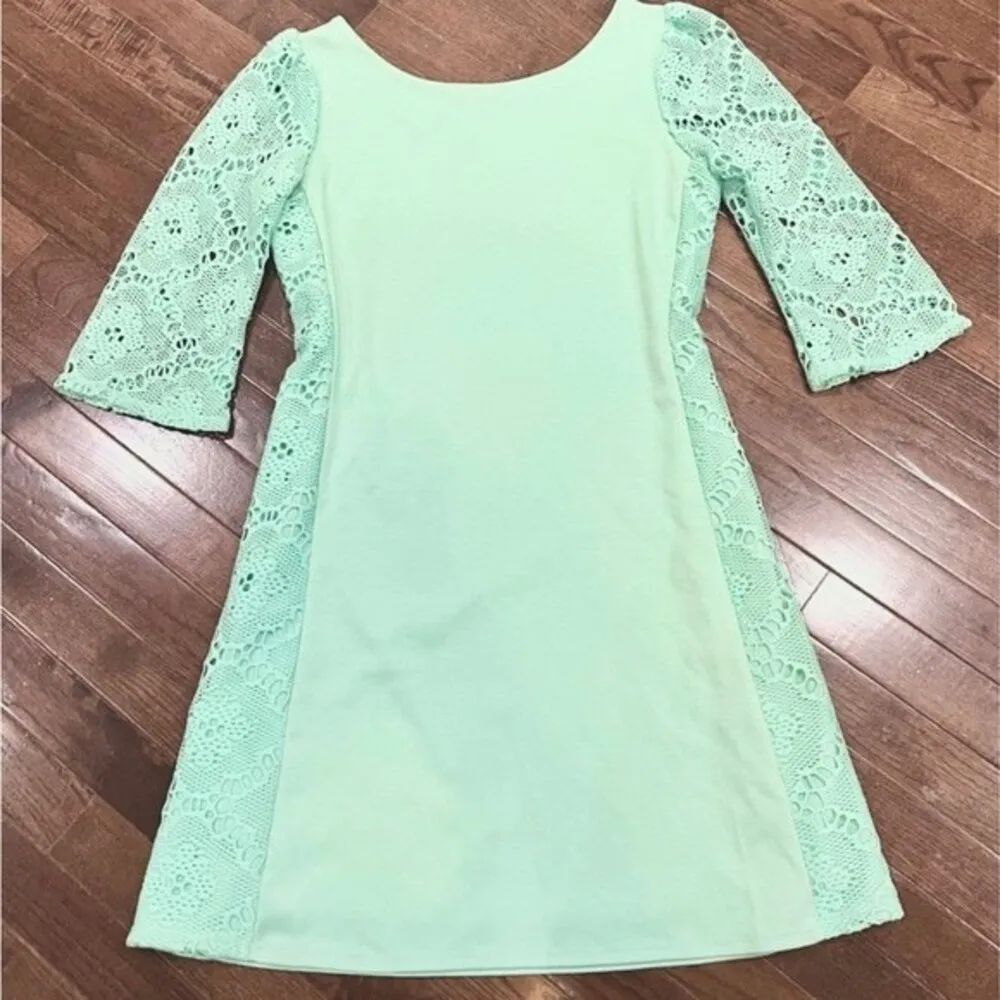 Missy Robertson mint green crochet lace shift dress size medium - Image 2