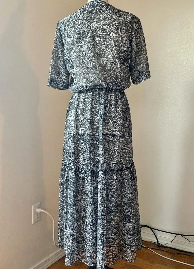 Black and White Dress - Image 2