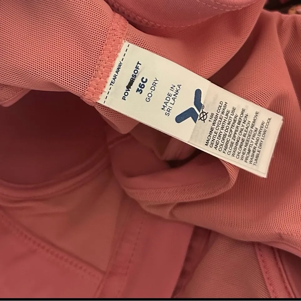 Old Navy Briar Rose PowerSoft Go Dry Zip-Front Bra 36C NWOT Logo on Back - Image 4