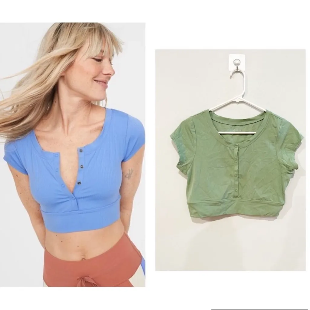 NWOT Aerie Offline Real Me Cropped Henley Ribbed Snap Tee Green Size Small - Image 2