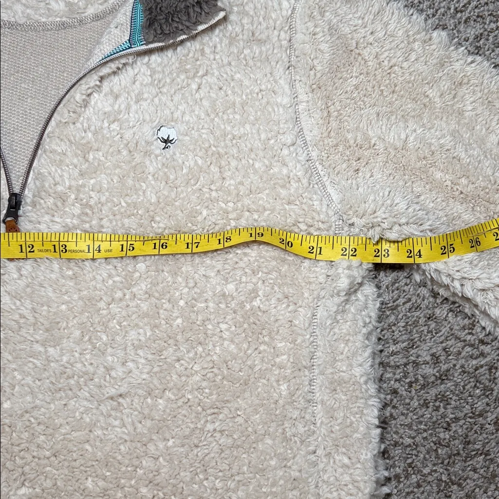 Southern Shirt Women’s Beige Half Zip Casual Sherpa Pullover Size Medium - Image 5