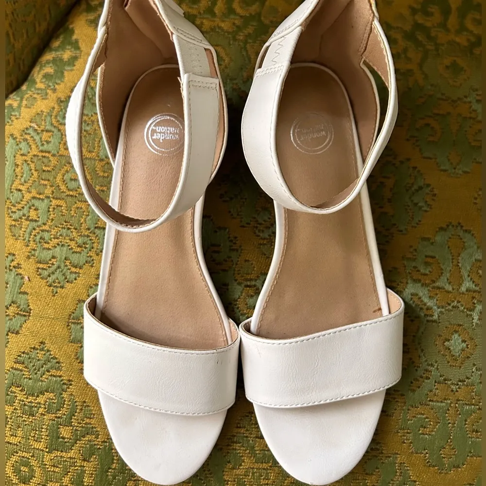 White heeled sandals - Image 2