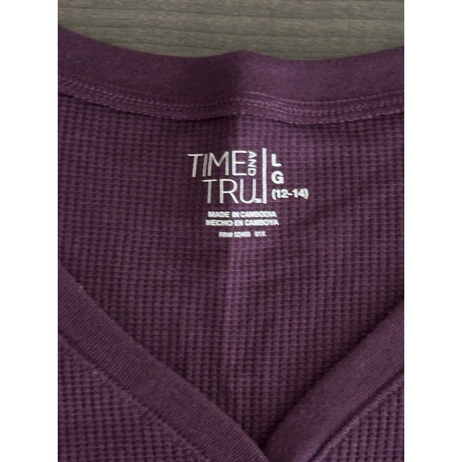 Y2K Vintage L‎ Dark Purple Waffle Knit Bella Swan Henley Elena Gilbert Layering Size L - Image 2