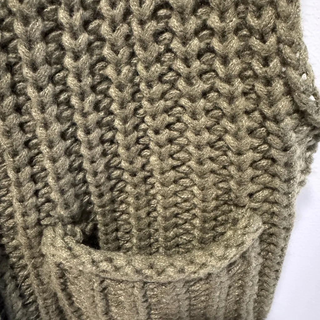 Olive Green Knit Sweater Vest OS Size undefined - Image 7