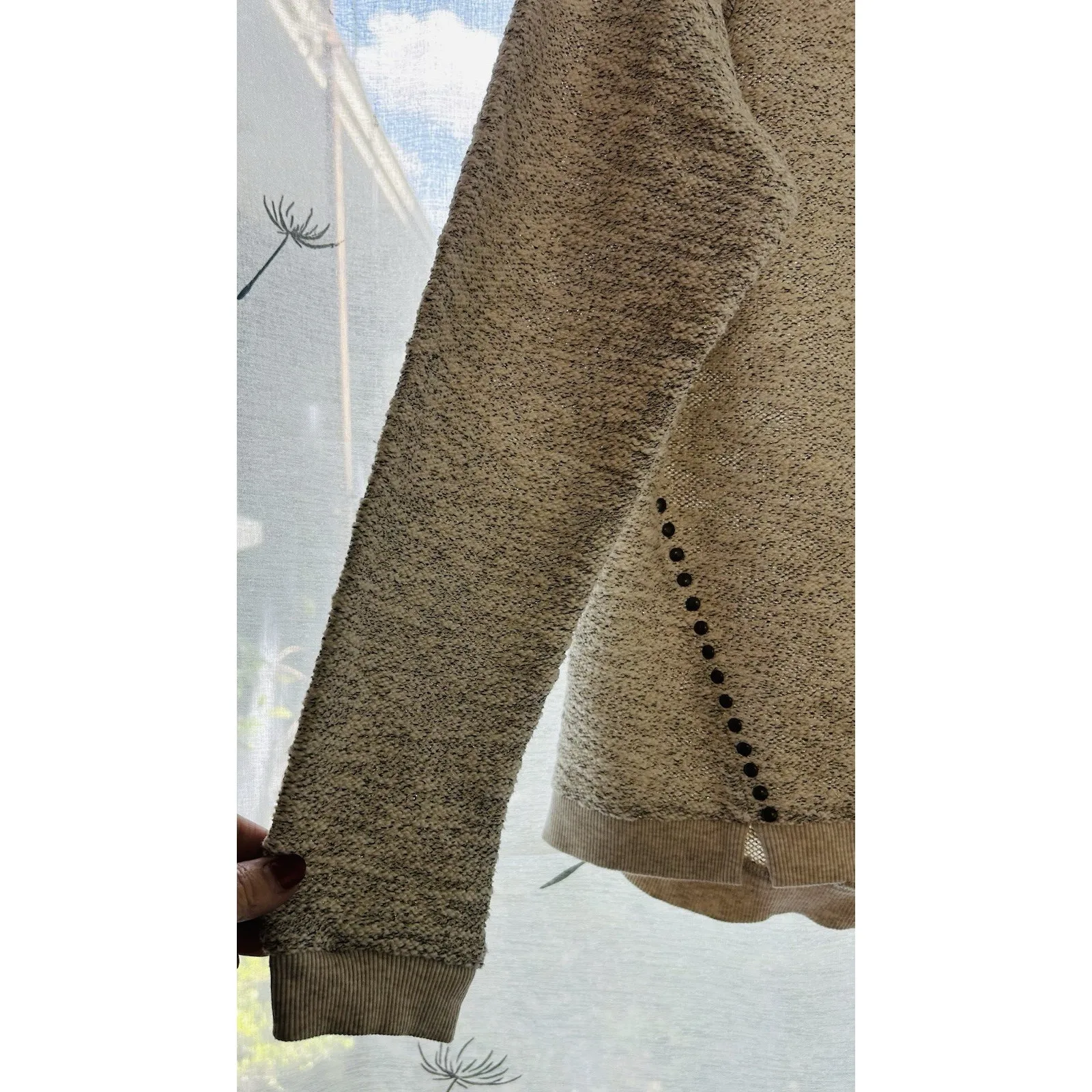 Lucky Lotus By Lucky Brand NWT Women Cream w/ gold Studded Knit Pullover XL - Image 4