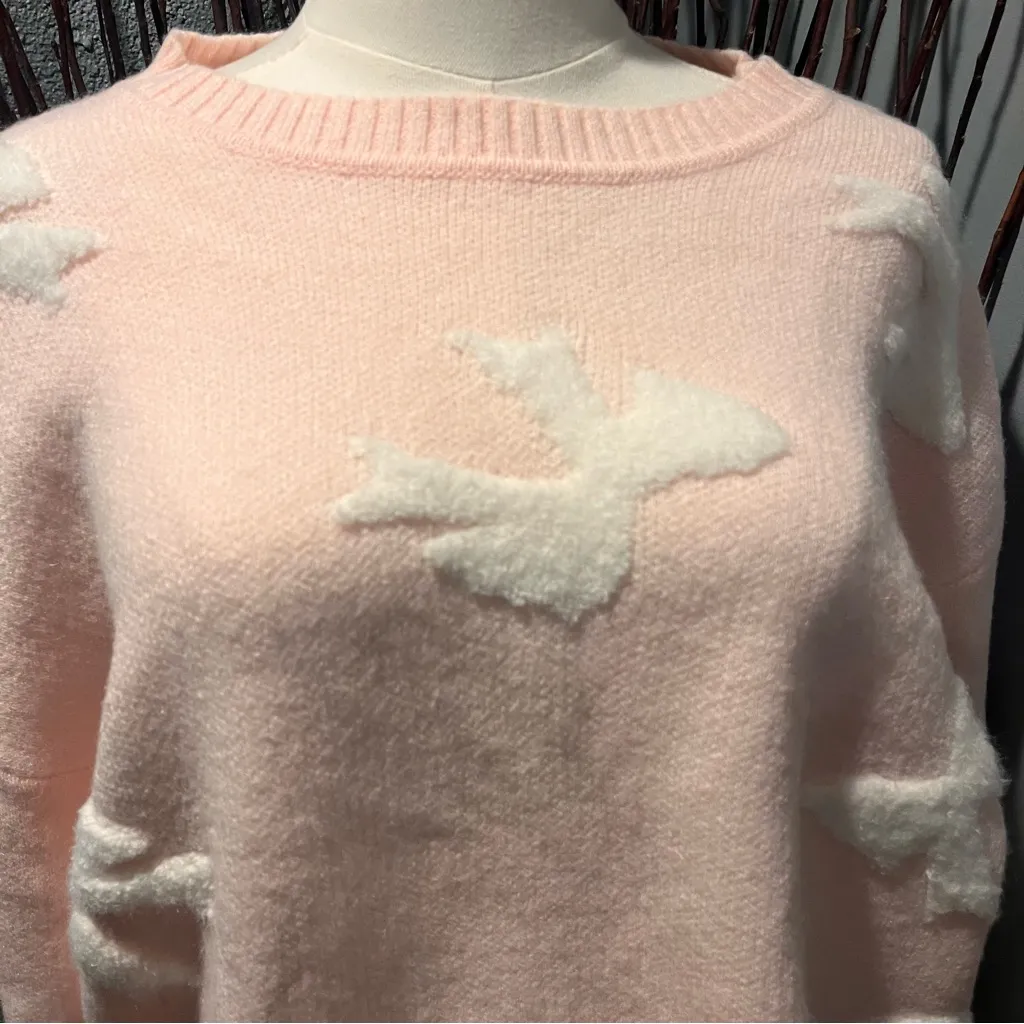 🌸NWT FADED ROSE PINK AMD WHITE BOW SWEATER SIZE MEDIUM🌸 - Image 3