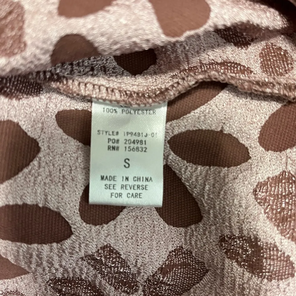 BIBI Balloon 3/4 Sleeve Textured Floral Top Women’s Shirt Size Small NWT - Image 8