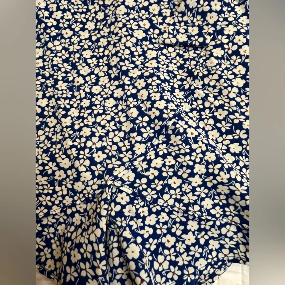 She + Sky floral romper NWOT - Image 2