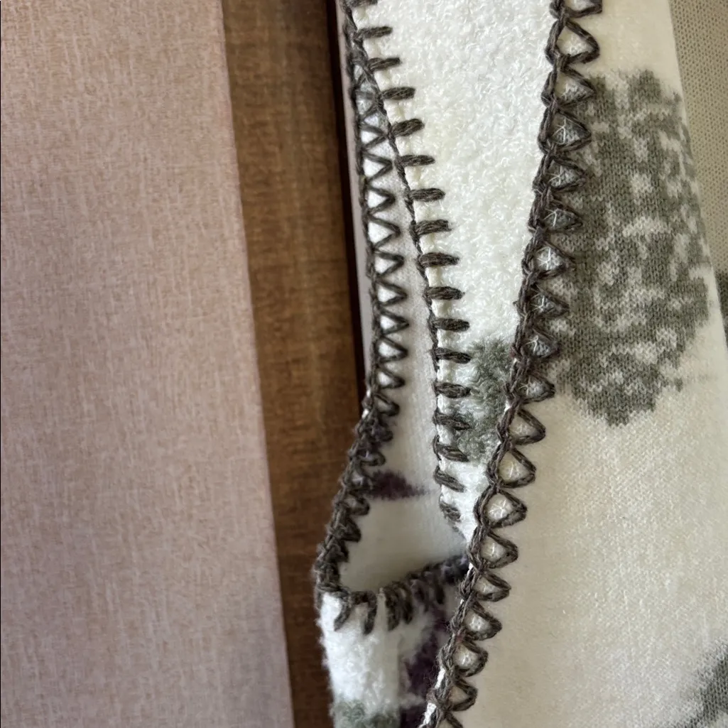 Alps Floral Patterned Sleeveless fleece Vest small - Image 2