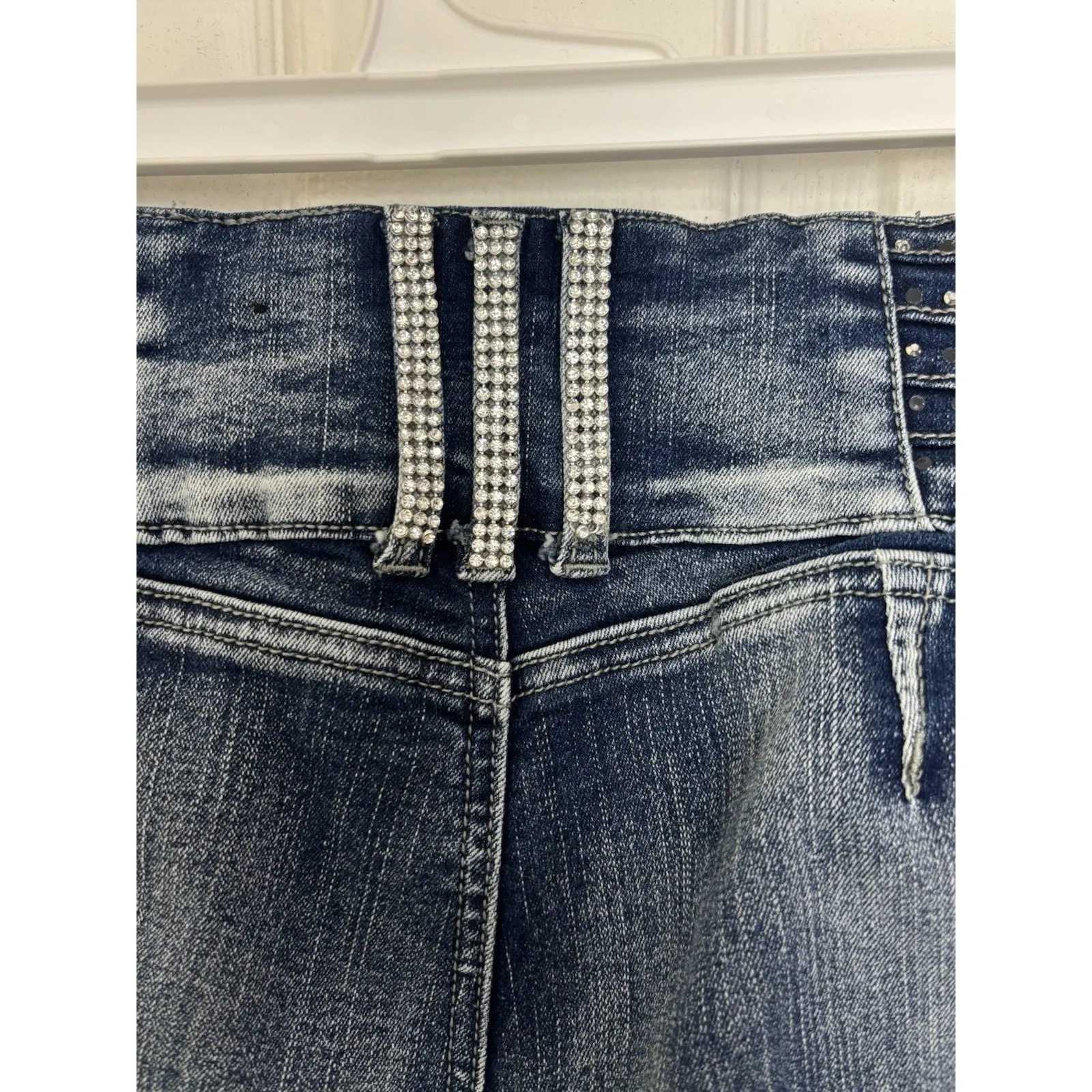 VTG Y2K Low Rise Bare Back Rhinestone Bling Denim Jeans Size 7/8 00s Grunge Blue - Image 3